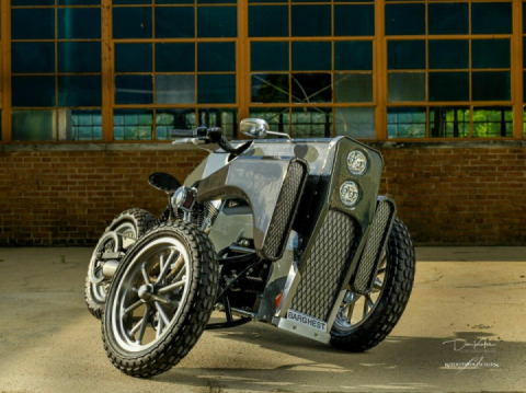 “GARMR .003” Trike Custom on the basis of the Harley-Davidson