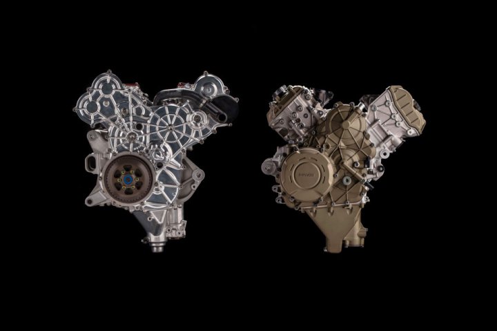 New engine Desmosedici Stradale V4 for Ducati