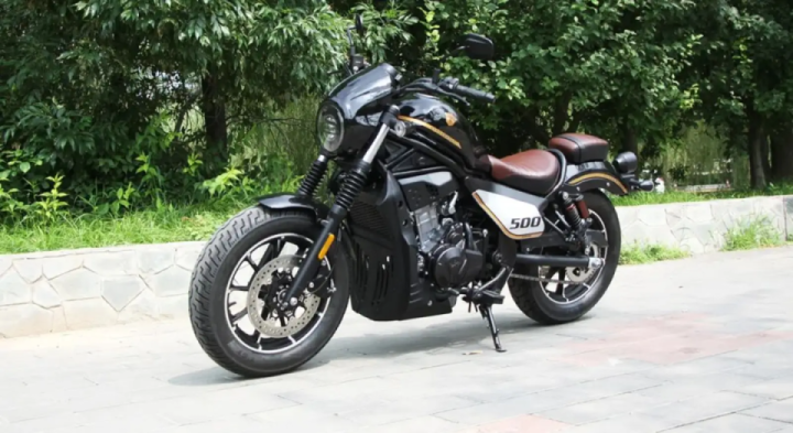 CHECK OUT THE CHINESE TWIN OF THE HONDA REBEL 500