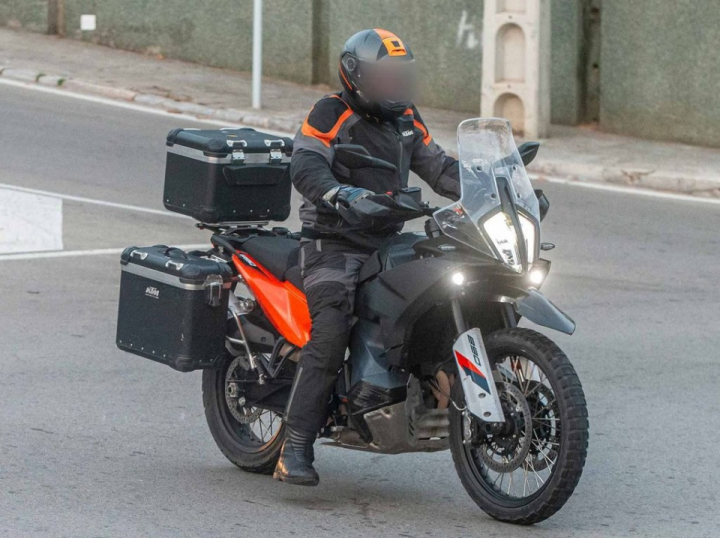 2023 KTM 890 Adventure Spied