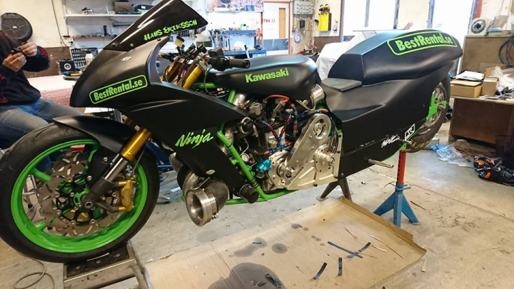 Customer Build: Hans’ Kawasaki ZZR1100 1995 Project