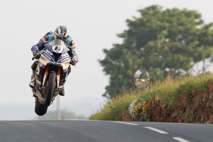 2019 Isle of Man TT: top riders and teams are confirmed