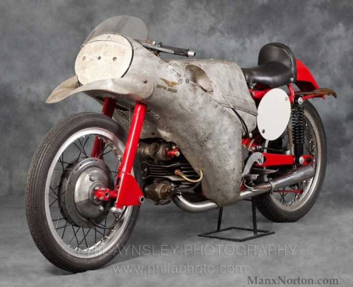 Moto Guzzi ‘bird beak’ 250 racer