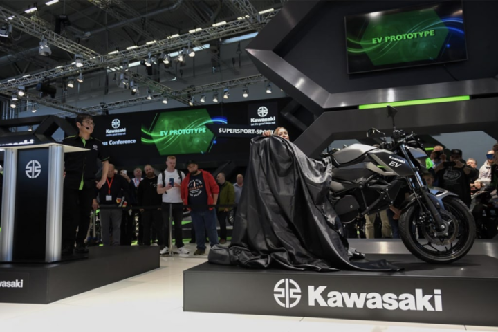 Kawasaki unveils EV production prototype at Intermot