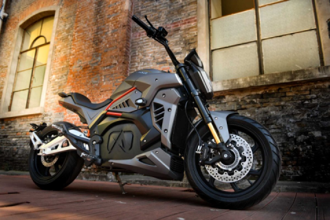 This 125cc Equivalent Electric Bike Has A Range Of More Than 400KM