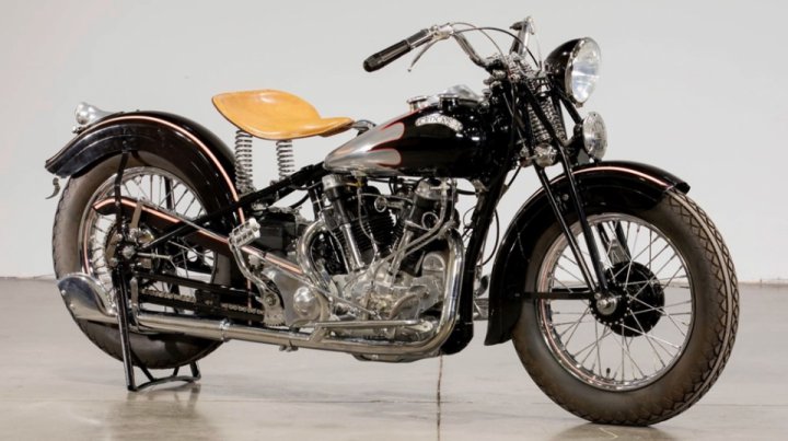 Mecum Auction: Crocker Big Tank 60 cui 1939 motorcycle went for $ 704,000
