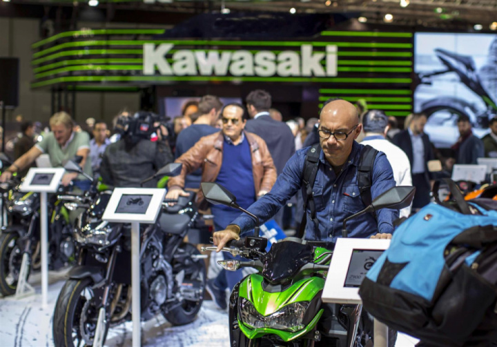 Kawasaki has announced that the company will unveil three electric motorcycles in 2022.