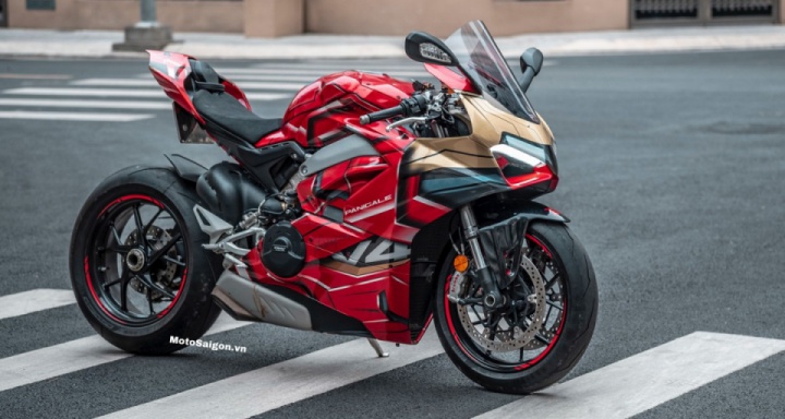 Ducati Panigale V4 Iron Man Edition