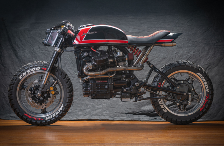 Honda CX500/R Cafe Racer built by a family trio by the name of Jackson.