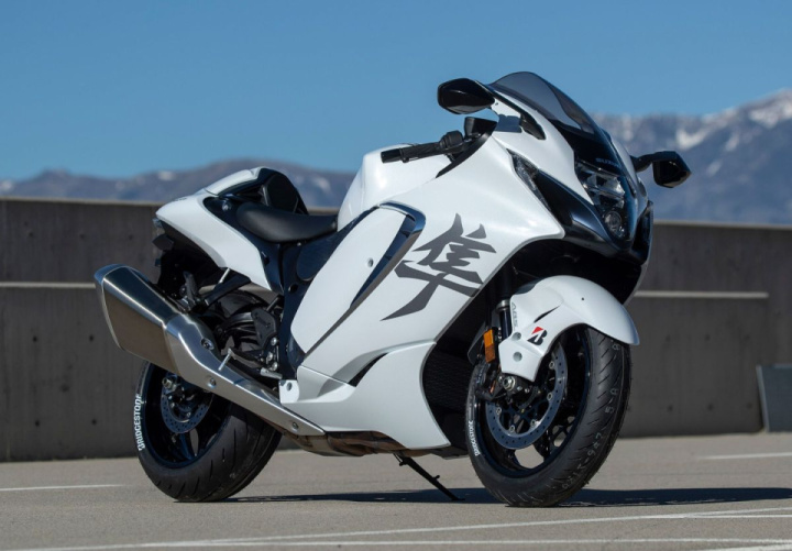 Suzuki Hayabusa Now Comes In Pearl Brilliant White For 2022