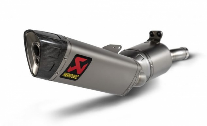 Akrapovic launches new titanium slip-on for BMW F900R and F900XR