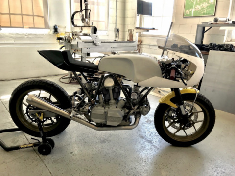 Building The Walt Siegl Square-Case Bevel Ducati Racer – Bedeveled