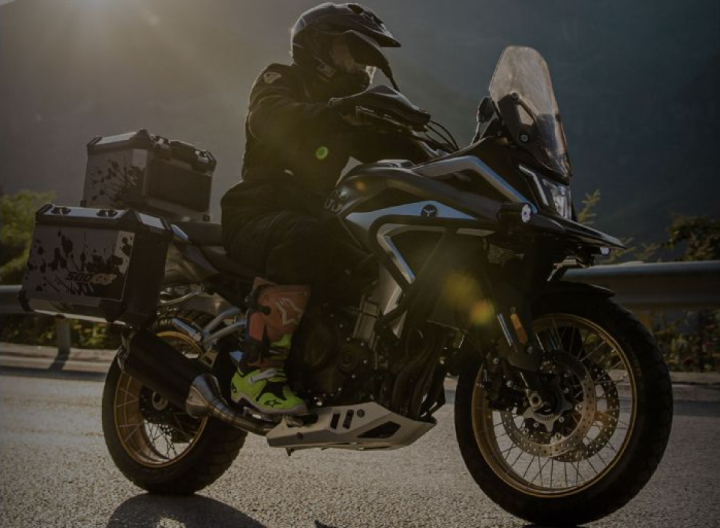 This Chinese Adventure Bike Copies The BMW GS 1250’s Styling, And Its Name Too