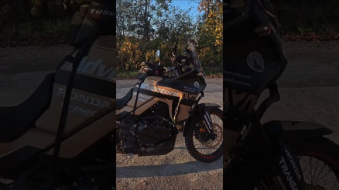 Honda Transalp 750 - W-INK graphics kit