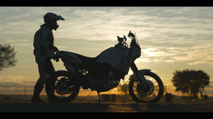 Unstoppable Mission: Ducati DesertX Takes on the Finke Desert Race Course - Watch the Trailer!