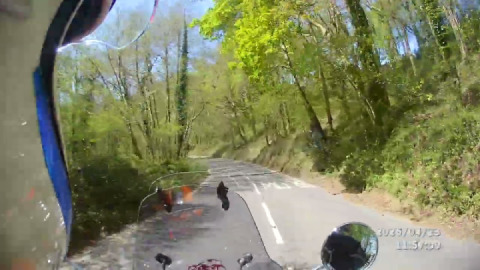I love this descent down Newbridge hill to Newbridge. It always feels like I'm leaving the moor ...