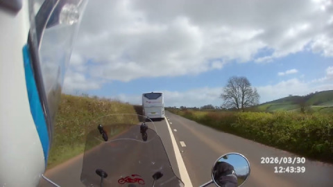 Interceptor 650cc rider planning and executing an overtake.