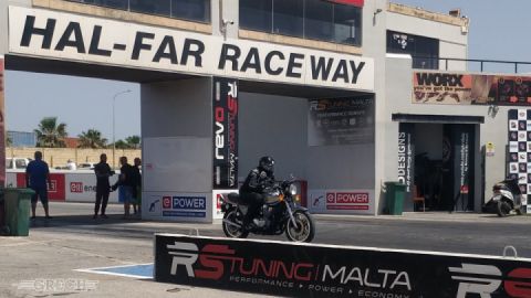 Took the old Honda CB900F to the drag strip! 