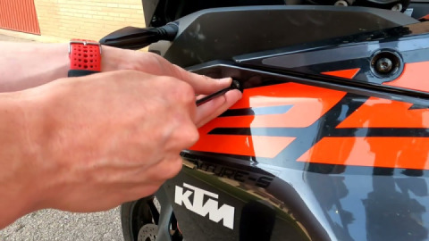 KTM Super Adventure 1290 fuel gauge repair tutorial