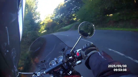 Royal enfield Interceptor 650 enjoys the A382 from Bovey Tracey to Whiddon down.