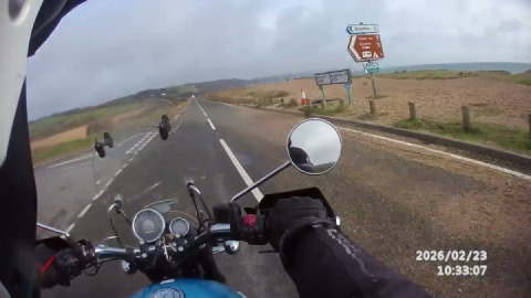 My Slapton adventure pt 3: On my meteor 350, I ride the Slapton straight to the closure and back.