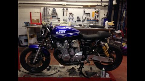 How to build a Cafe Racer - Yamaha XJR 1300
