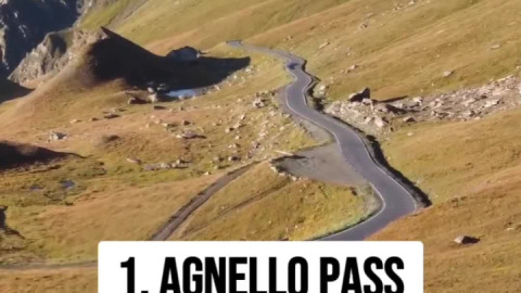5 Road in Italy