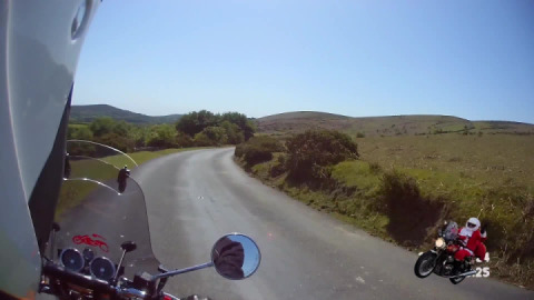 Leaving Grimspound, and enjoying the beautiful Dartmoor scenery as I ride towards Mortonhampstead.