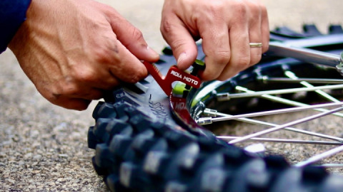 Which tire changing tools do you carry with you?